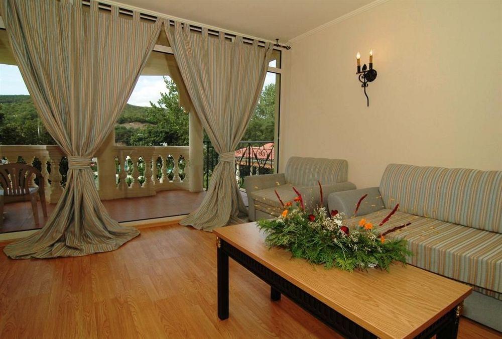 Andalucia Beach Hotel Елените Экстерьер фото